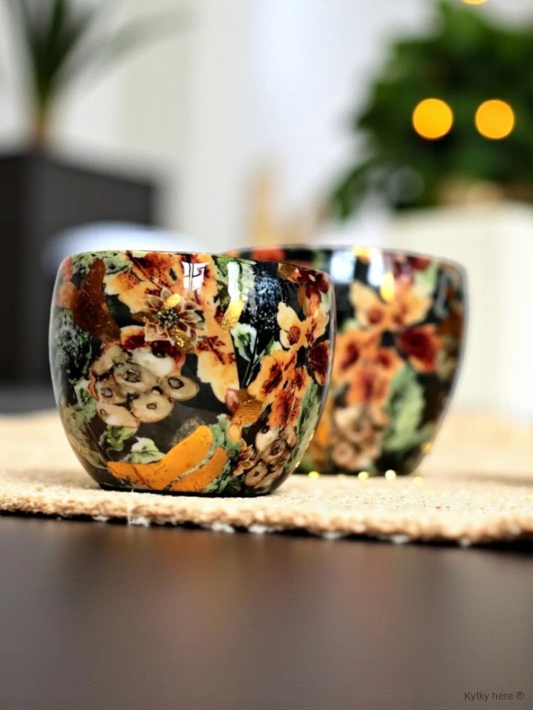 Obal Designed by Lammie - Berry Blue