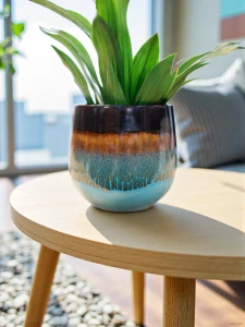 Hnědo modrý oblý obal