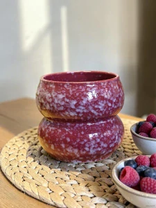 Baculatý tmavě růžový na orchidej