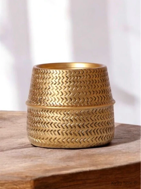 Keramický květináč – zlatý s reliéfem