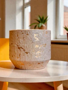 Béžovo-zlatý keramický obal