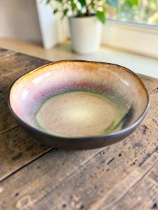 Designová mísa s glazurou