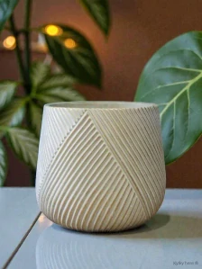 Betonový obal krémový